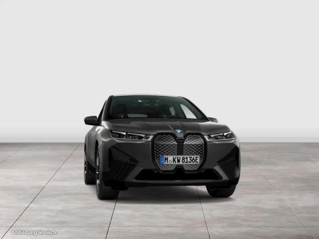 BMW iX xDrive40