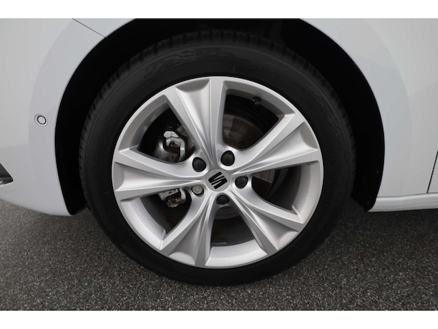 Seat Leon 1.5 eTSI FR-lijn Sportstourer