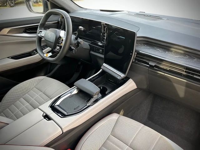 Renault Espace E-Tech Hybrid Iconic