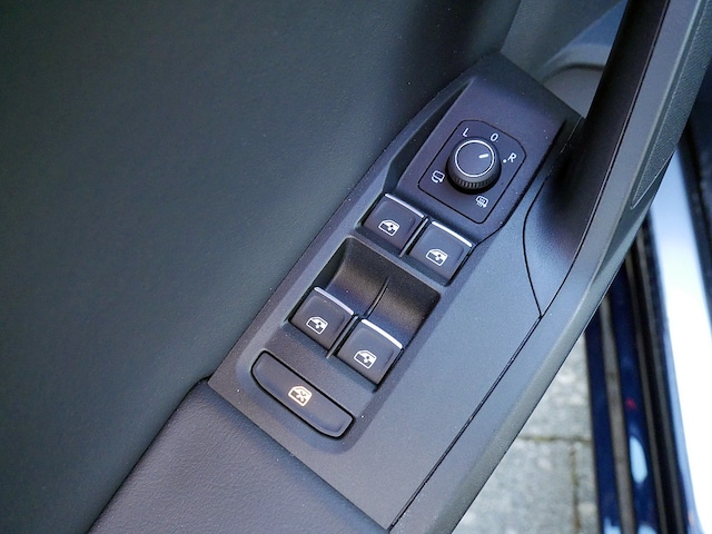 Seat Leon 1.5 eTSI FR-lijn Sportstourer