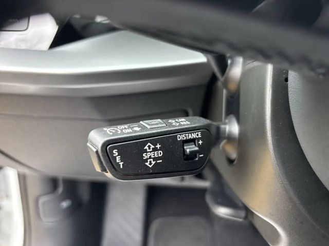 Audi A3 35 TFSI S-Line Sedan Sportback