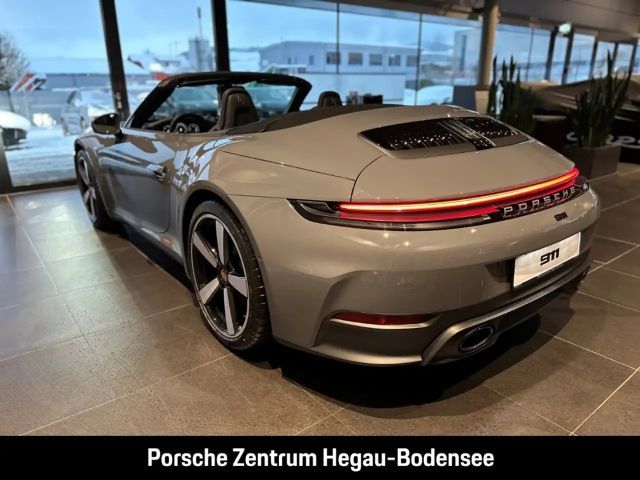 Porsche 992 Cabrio Carrera