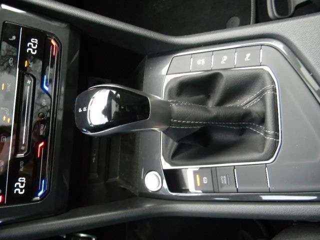 Volkswagen Tiguan DSG R-Line Style