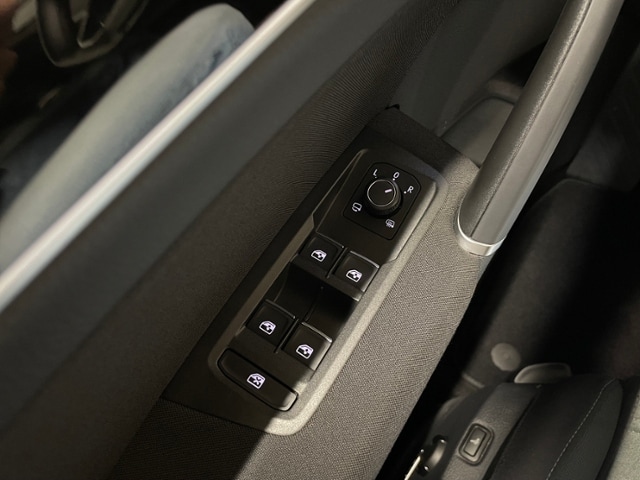 Volkswagen Touran 1.5 TSI DSG IQ.Drive