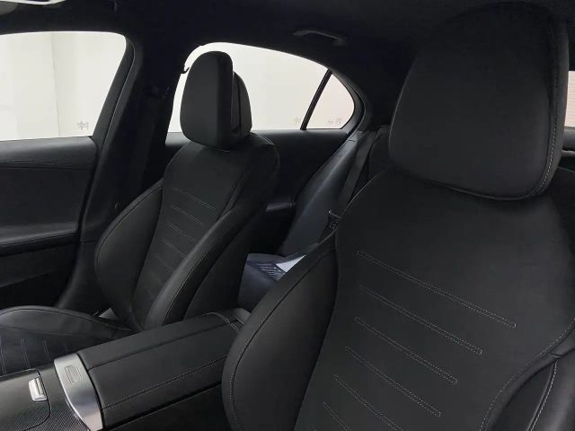 Mercedes-Benz C 180 AMG Line Sedan