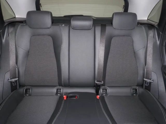 Mercedes-Benz B 200 Progressive Sedan