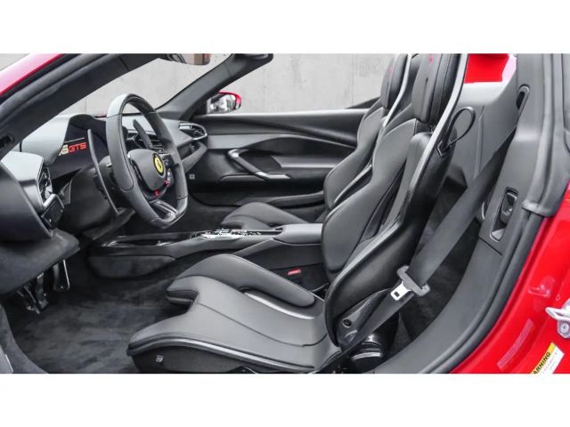 Ferrari 296 *Carbon+LED*Lift*Racing-Livery*Racingsitze*HiFi*