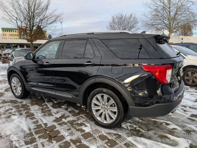 Ford Explorer Platinum Plug in Hybrid