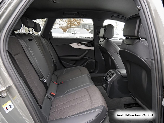 Audi A4 40 TFSI Avant Quattro S-Line S-Tronic