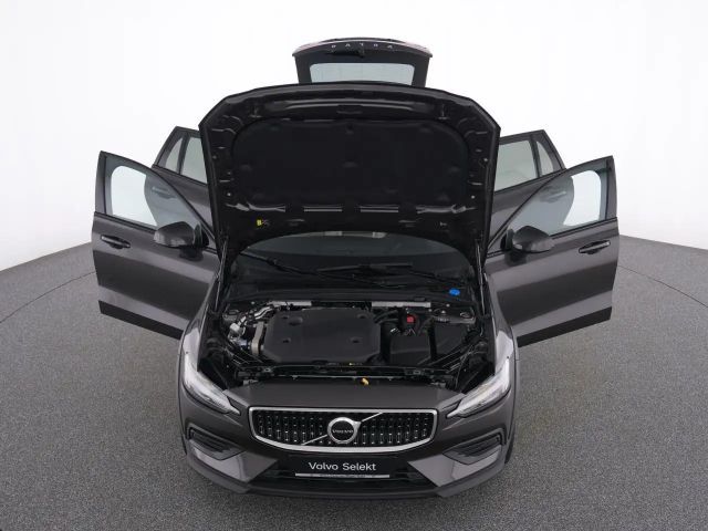 Volvo V60 Cross Country AWD Plus
