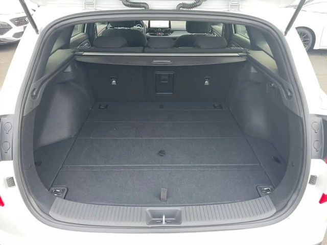 Hyundai i30 Advantage Hybrid T-GDi