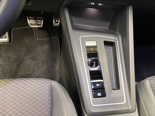 Volkswagen Golf 1.5 eTSI Golf VIII