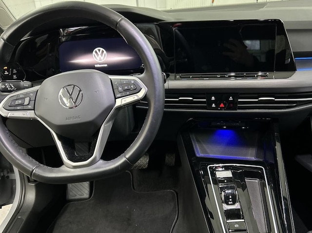 Volkswagen Golf DSG Plus Style