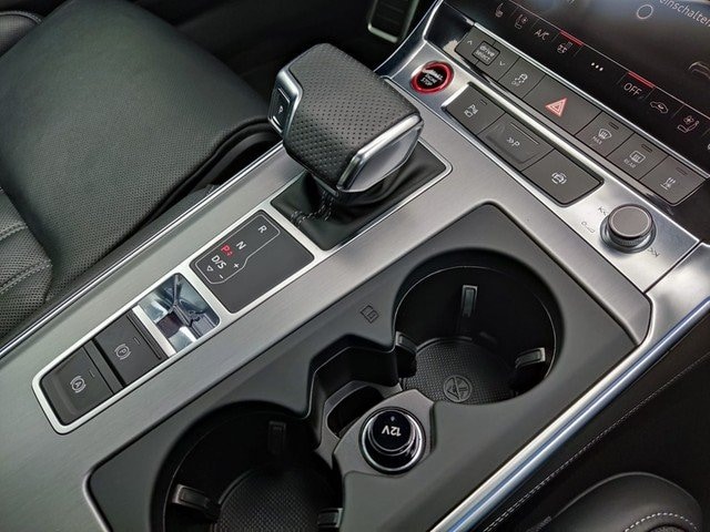 Audi S6 Avant Quattro