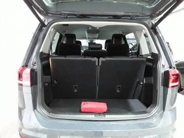 Volkswagen Touran 1.5 TSI DSG