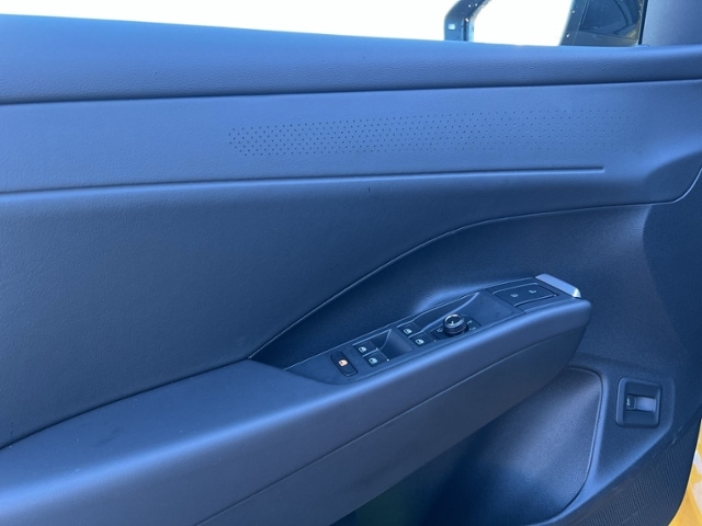 Volkswagen T-Roc 1.5 eTSI IQ.Drive R-Line Style