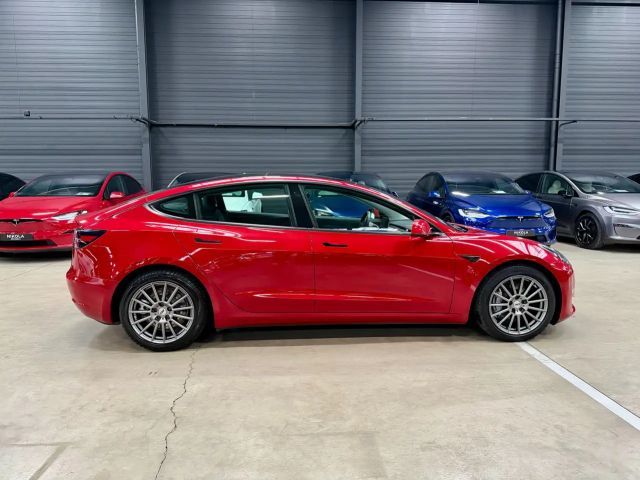 Tesla Model 3 AWD Long Range