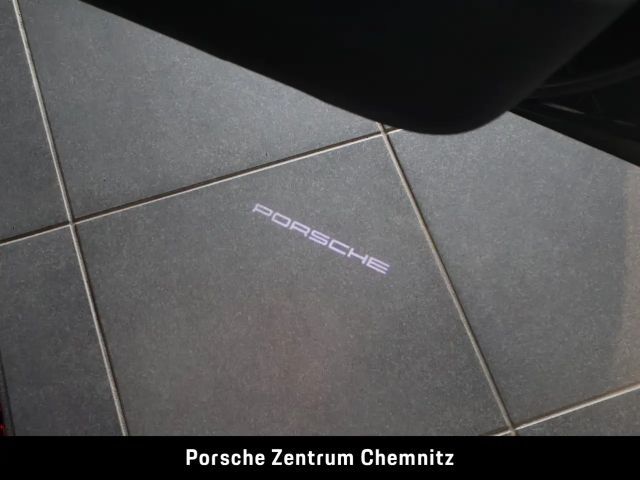 Porsche Taycan 4 GTS