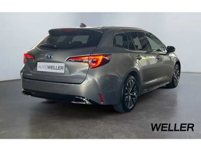 Toyota Corolla Hybride Team D