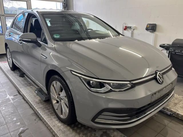 Volkswagen Golf 1.5 eTSI DSG Golf VIII Style