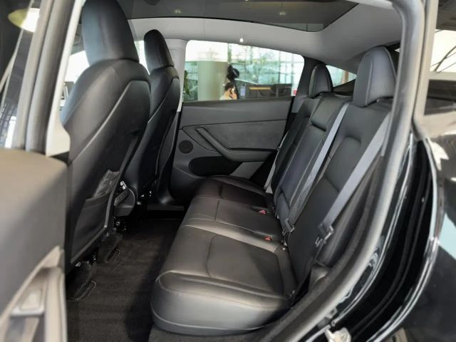 Tesla Model Y AWD Dual Motor Performance