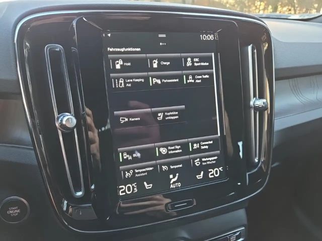 Volvo XC40 Dark Plus T5