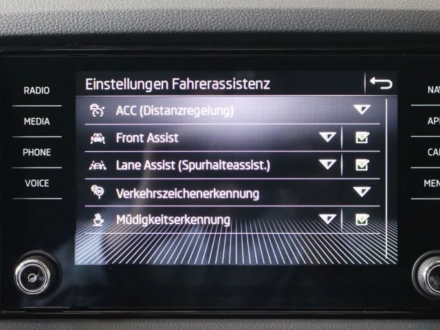 Skoda Karoq 1.5 TSI Ambition