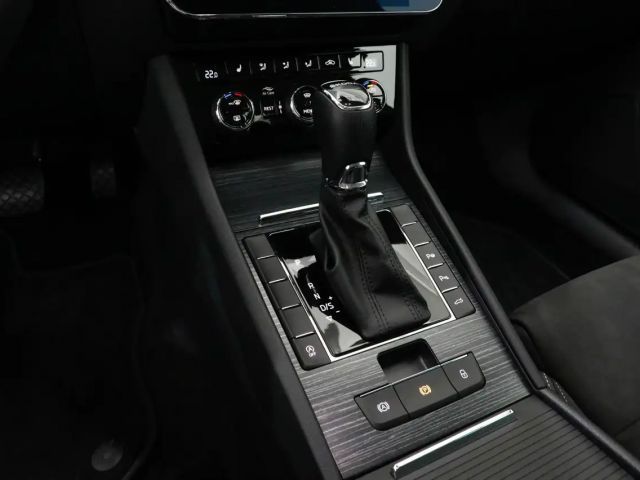 Skoda Superb 2.0 TDI Combi