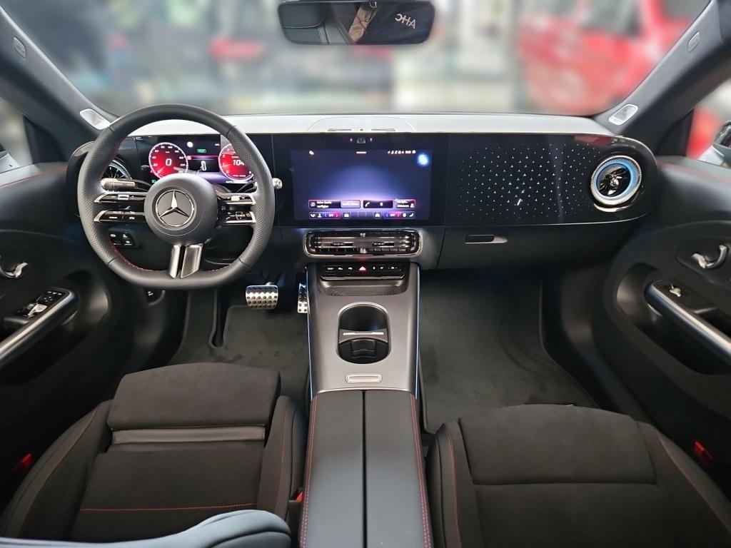 Mercedes-Benz CLA 200 AMG Line