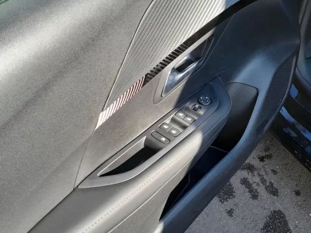 Peugeot 208 Allure Pack EAT8