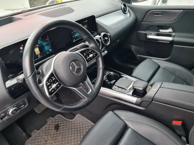 Mercedes-Benz B 200 B 200 d Business Line