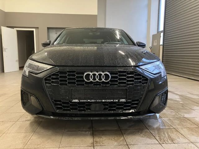 Audi A3 30 TFSI S-Tronic Sedan