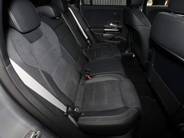 Mercedes-Benz GLA 220 4MATIC AMG Line