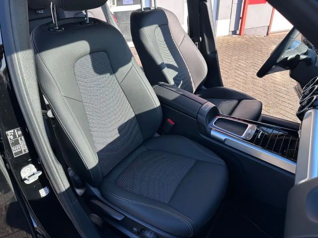 Mercedes-Benz GLB 200 GLB 200 d