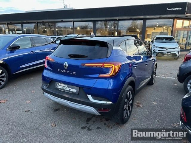 Renault Captur EDC Hybrid TCe 140 Techno
