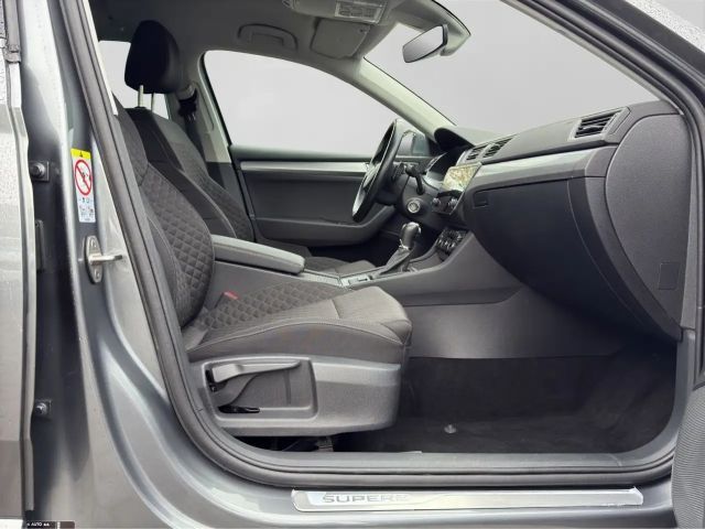 Skoda Superb Ambition Combi iV