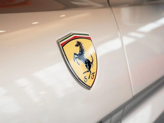 Ferrari Portofino M MagneRide*Nackenwärmer*Sitzbelüftung