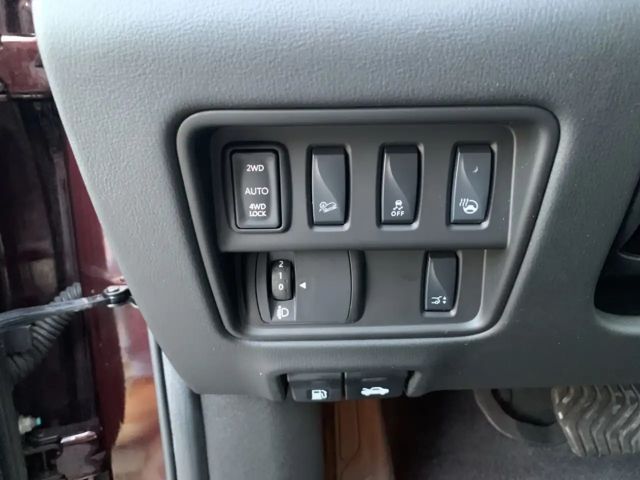 Renault Koleos Blue Initiale Paris