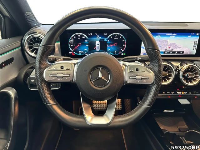 Mercedes-Benz A 180 AMG Line