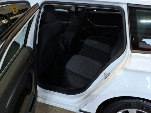 Volkswagen Passat 1.5 TSI DSG Variant