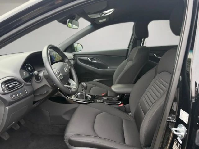 Hyundai i30 Advantage Hybrid T-GDi