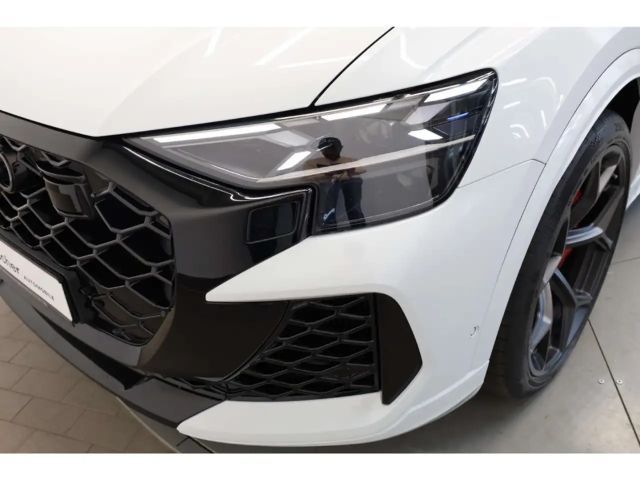 Audi RS Q8 Performance Quattro