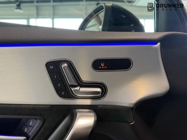 Mercedes-Benz A 220 4MATIC AMG Line