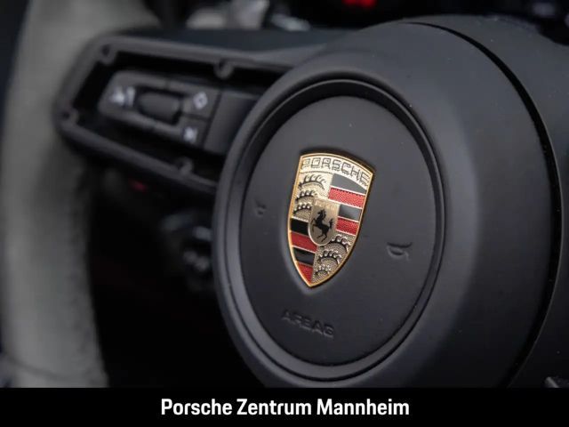 Porsche 992 4 Coupé GTS Targa