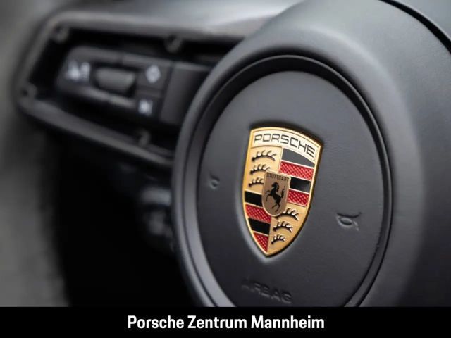 Porsche 992 Cabrio Carrera GTS