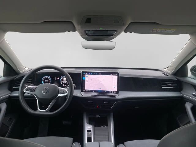 Volkswagen Passat 1.5 eTSI Business Variant