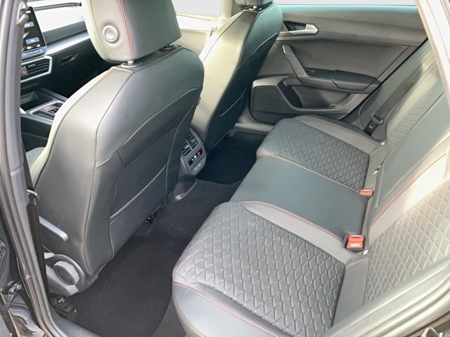 Seat Leon 2.0 TDI DSG FR-lijn Sportstourer