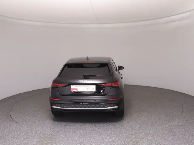 Audi A3 30 TFSI Sedan