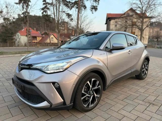 Toyota C-HR Hybride Team D