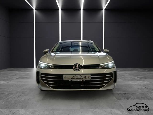 Volkswagen Passat 1.5 eTSI Business DSG